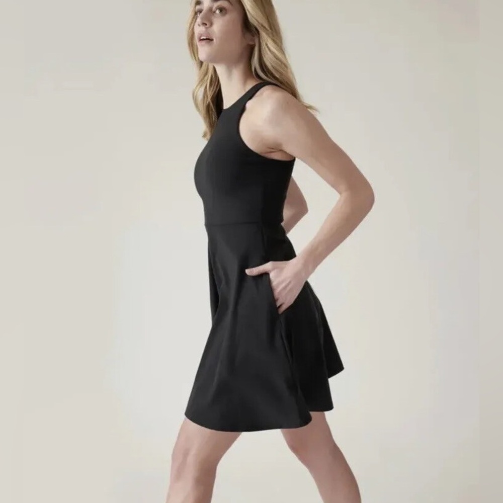 Athleta | Conscious Dress Black Size L